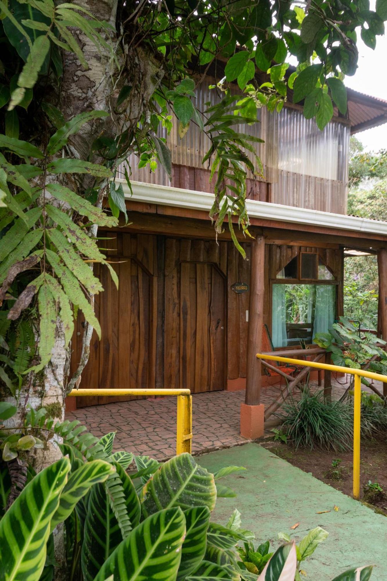 Vista Turrialba Lodge Exterior photo